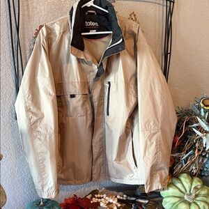 Totes Men's Beige Raincoat